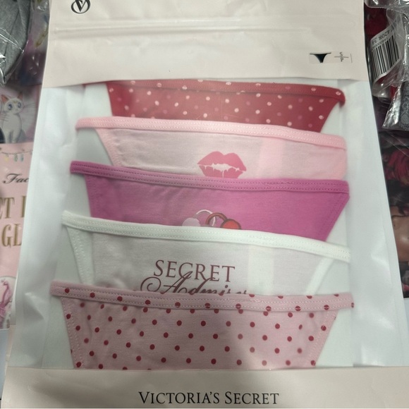 Victoria's Secret cotton v-string Panties - Picture 1 of 1